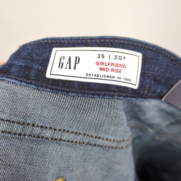 New Gap Girlfriend Mid Rise Jeans Dark Wash Tapered Size 35/20R Casual Denim - Picture 8 of 10